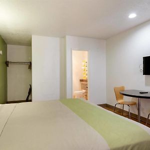 King Room Non-Smoking